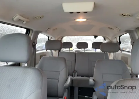 2010 Chrysler Town & Country Lx from USA, damaged, VIN 2A4RR2D15AR329872